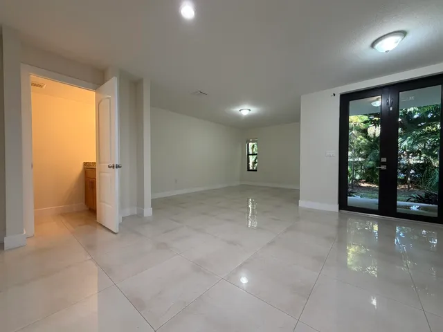 $3,000 | 281 Bella Sol Way, West Palm Beach, FL 33406