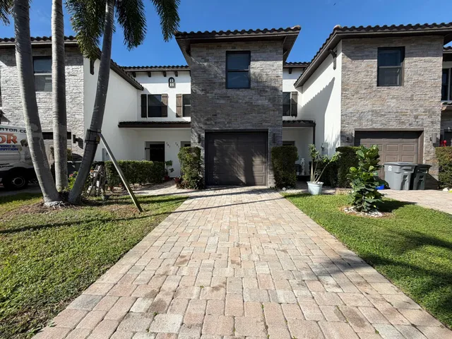 $3,000 | 281 Bella Sol Way, West Palm Beach, FL 33406