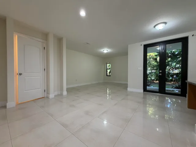 $3,000 | 281 Bella Sol Way, West Palm Beach, FL 33406