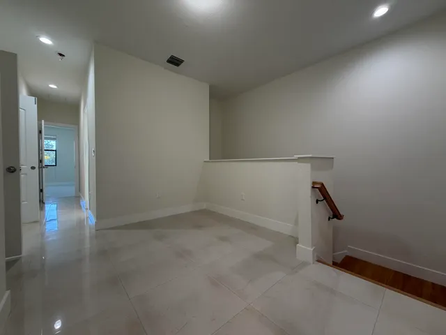 $3,000 | 281 Bella Sol Way, West Palm Beach, FL 33406