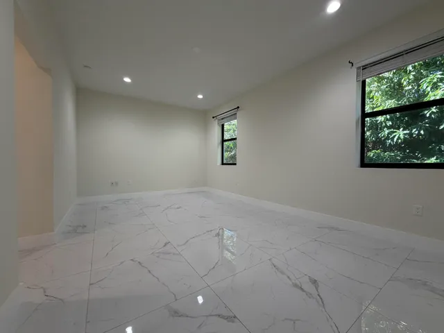 $3,000 | 281 Bella Sol Way, West Palm Beach, FL 33406