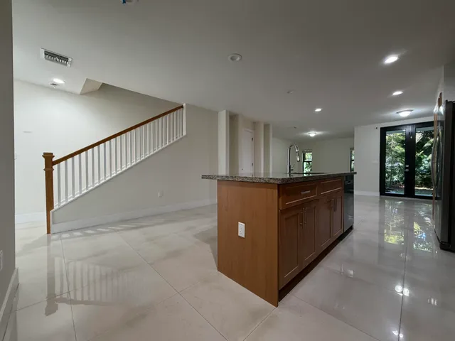 $3,000 | 281 Bella Sol Way, West Palm Beach, FL 33406