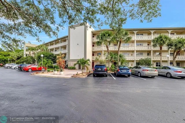$199,000 | 1801 Eleuthera Point, Unit E1, Coconut Creek, FL 33066