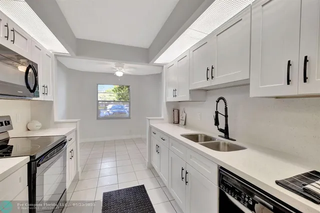 $199,000 | 1801 Eleuthera Point, Unit E1, Coconut Creek, FL 33066