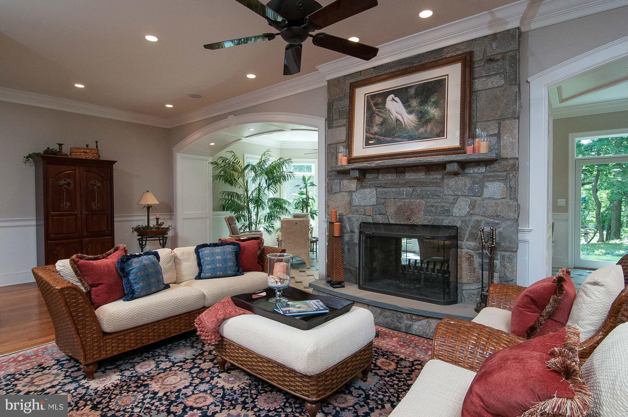 821 Childs Point Road Annapolis, MD 21401 - Photo 9 of 28 Family Room