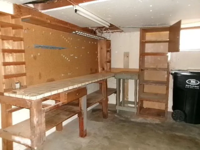 $221,000 | 15412 East 42nd Place, Independence, MO 64055