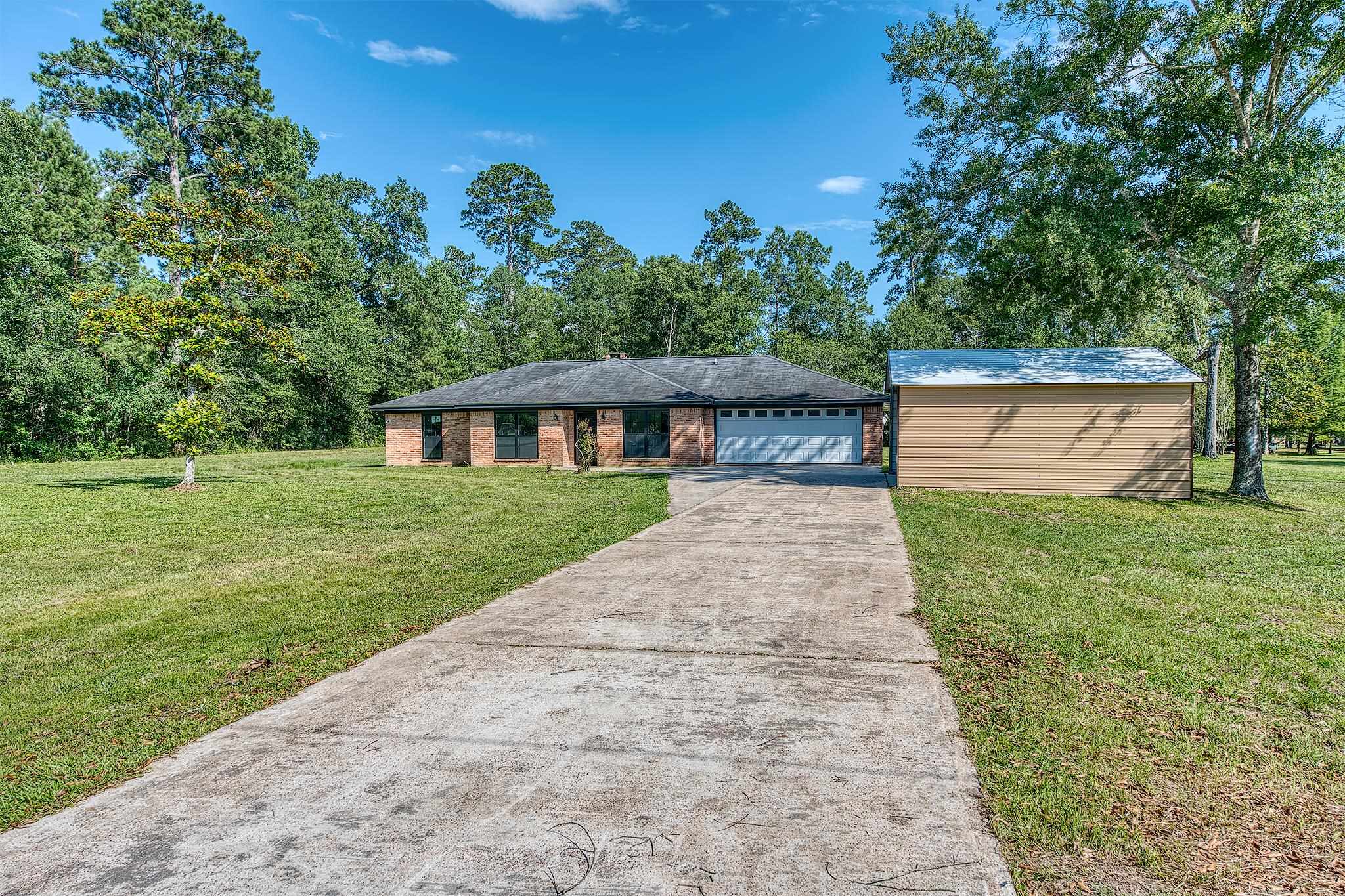 5824 Reeves Drive Silsbee, TX 77656 - Photo 4 of 46
