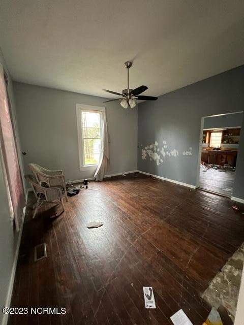 1 Short Street Rockingham, NC 28379 - Photo 2 of 14 Living Room