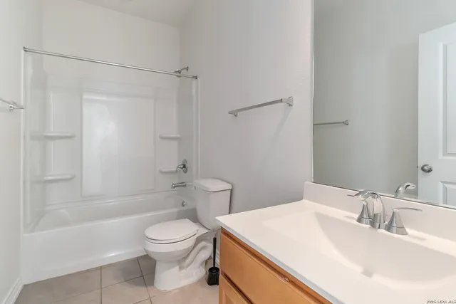 $2,150 | 29960 Versace, Bulverde, TX 78163