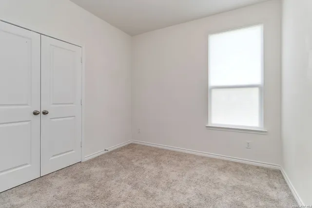 $2,150 | 29960 Versace, Bulverde, TX 78163