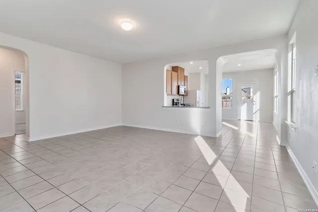 $2,150 | 29960 Versace, Bulverde, TX 78163