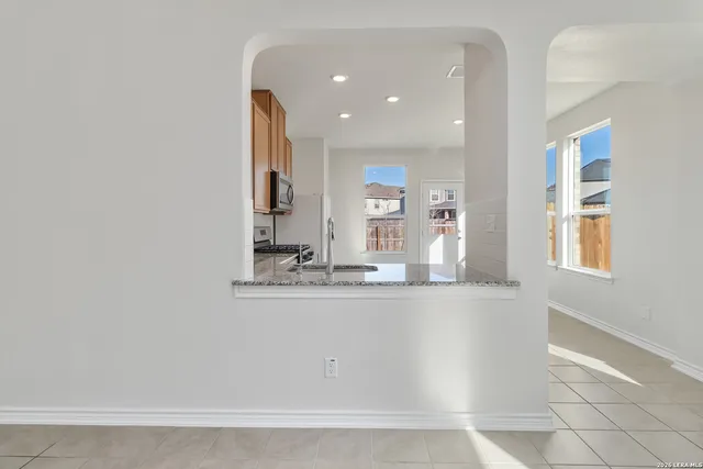 $2,150 | 29960 Versace, Bulverde, TX 78163