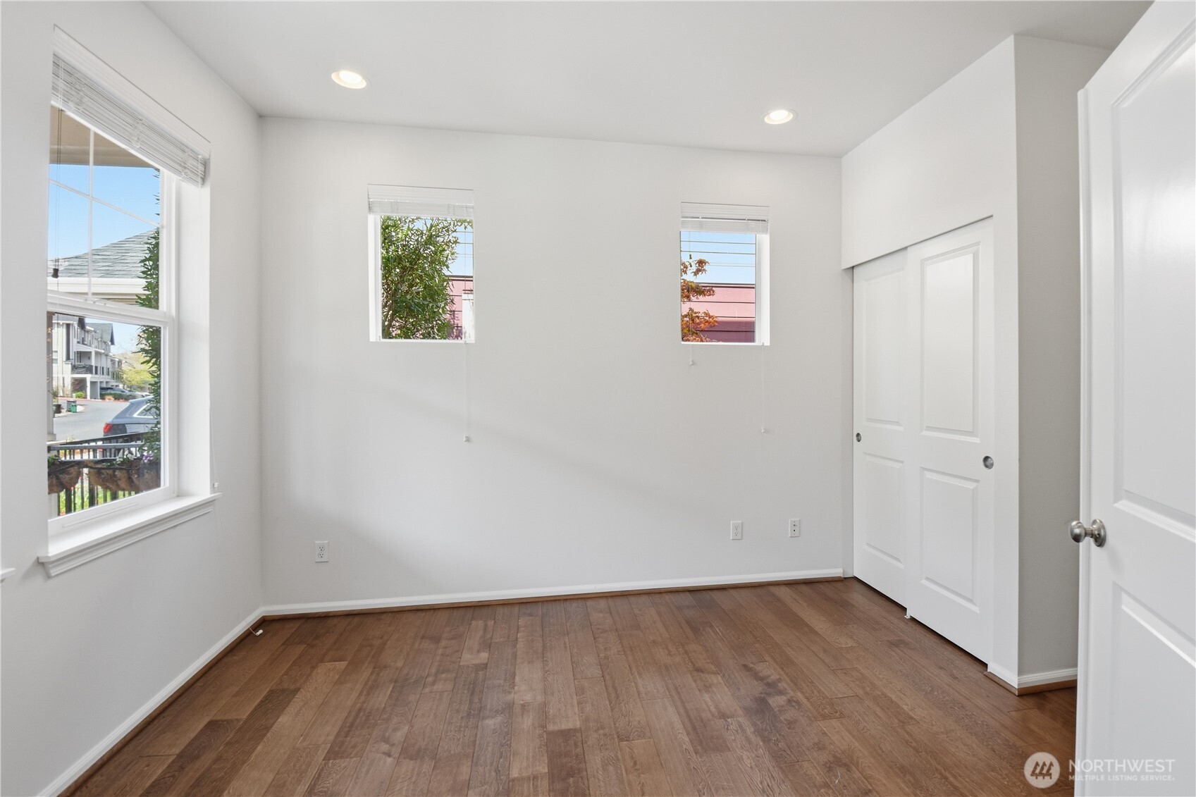 7012 30th Place Southwest Seattle, WA 98126 - Photo 15 of 38