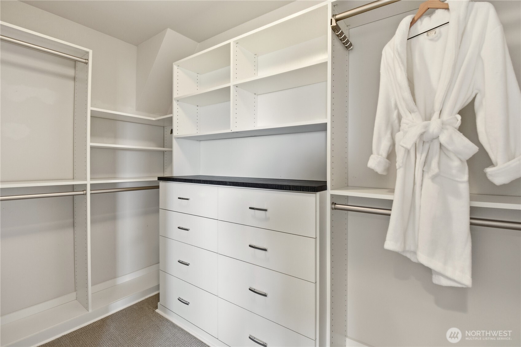 7012 30th Place Southwest Seattle, WA 98126 - Photo 20 of 38