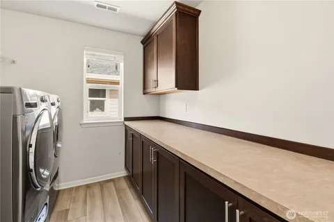 $1,100,000 | 7012 30th Place Southwest, Seattle, WA 98126