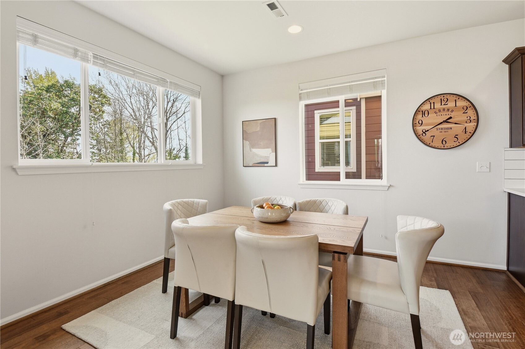 7012 30th Place Southwest Seattle, WA 98126 - Photo 7 of 38