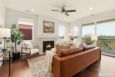 $1,100,000 | 7012 30th Place Southwest, Seattle, WA 98126