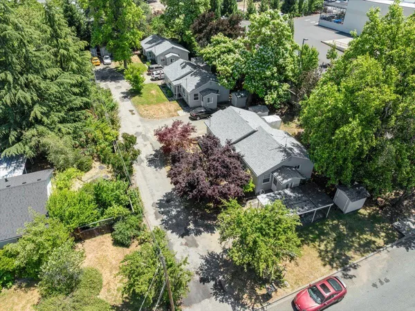 $1,195,000 | 307 Tussey Lane, Grants Pass, OR 97527