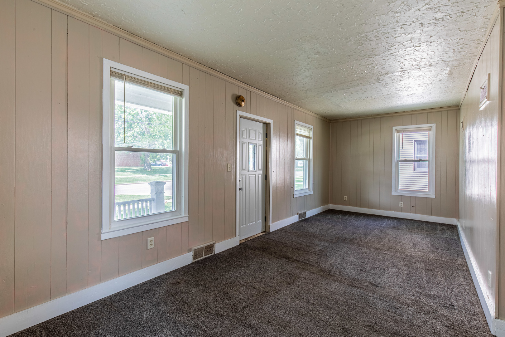 809 North Euclid Avenue Princeton, IL 61356 - Photo 3 of 17