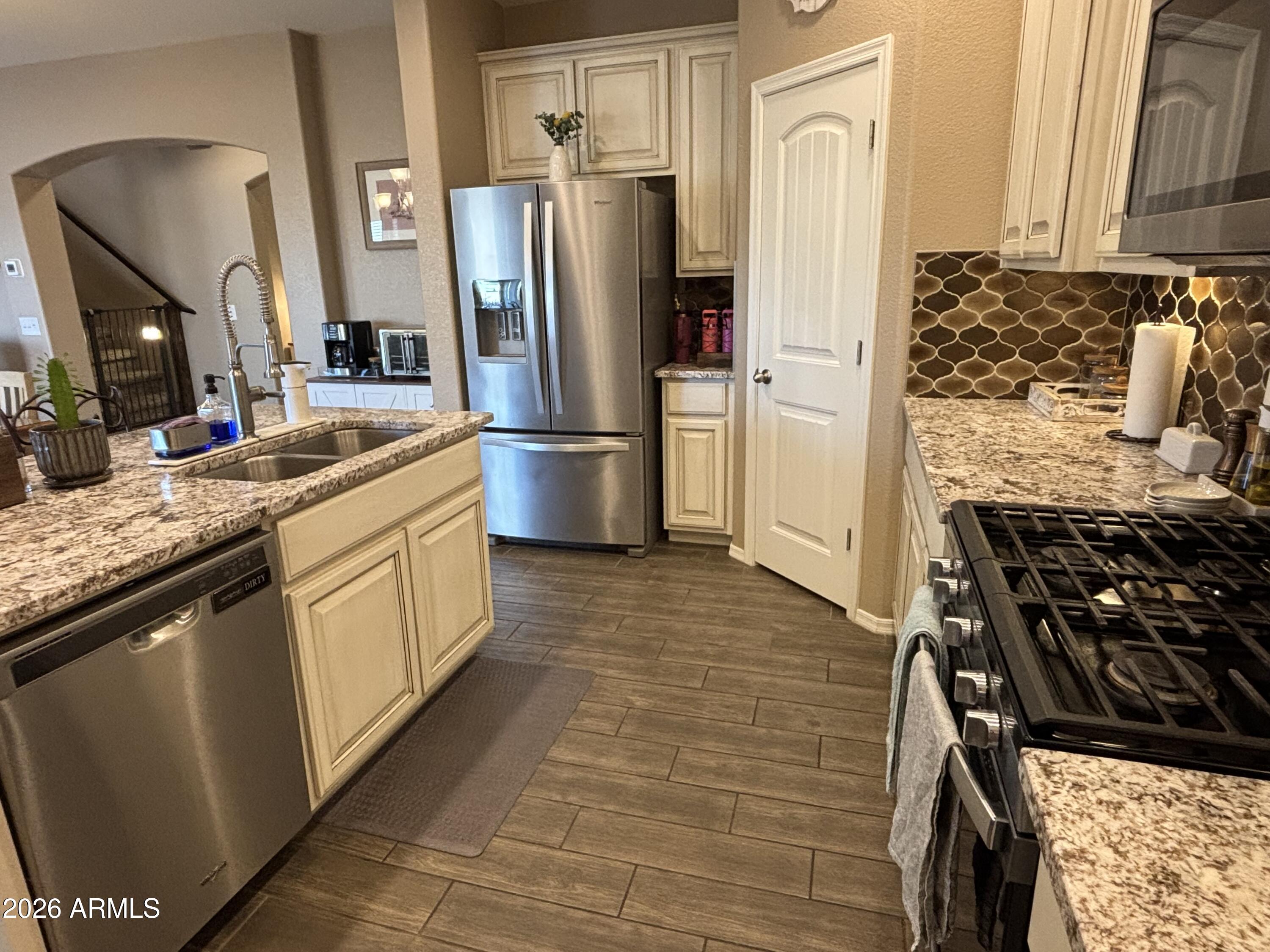 3560 Rhapsody Drive Sierra Vista, AZ 85650 - Photo 11 of 35 IMG_6986