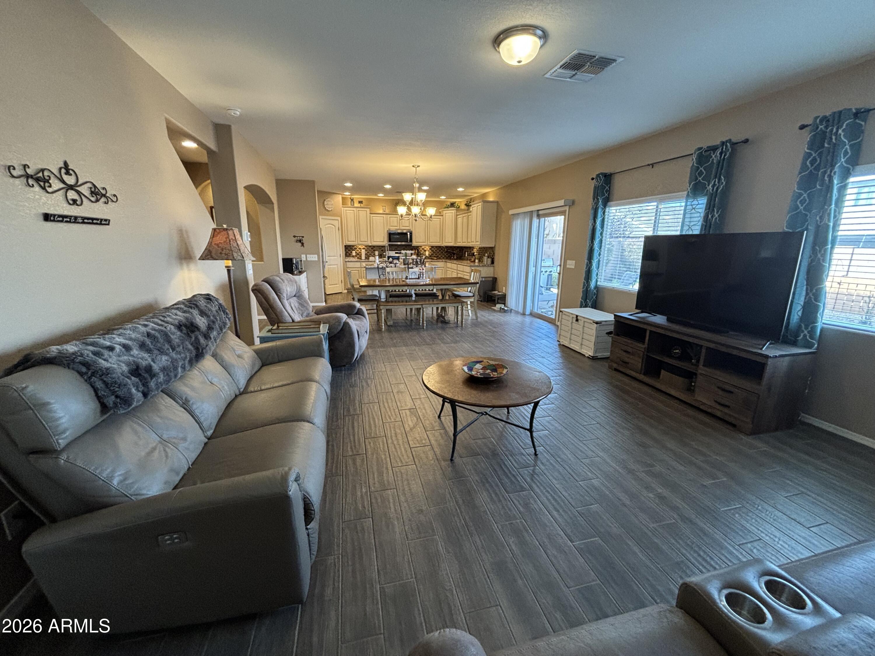 3560 Rhapsody Drive Sierra Vista, AZ 85650 - Photo 4 of 35 IMG_6979