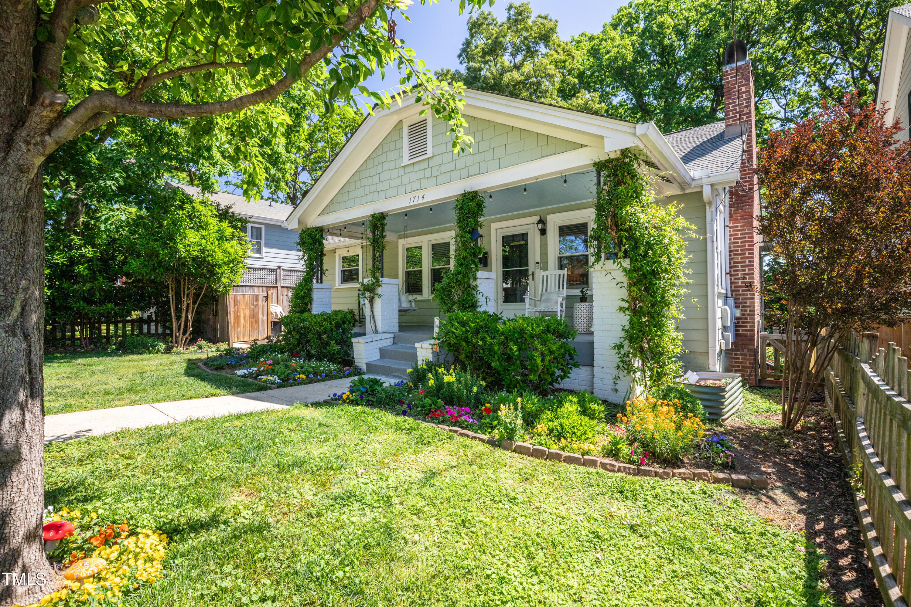 1714 Carson Street Raleigh, NC 27608 - Photo 3 of 38 IMG_7823