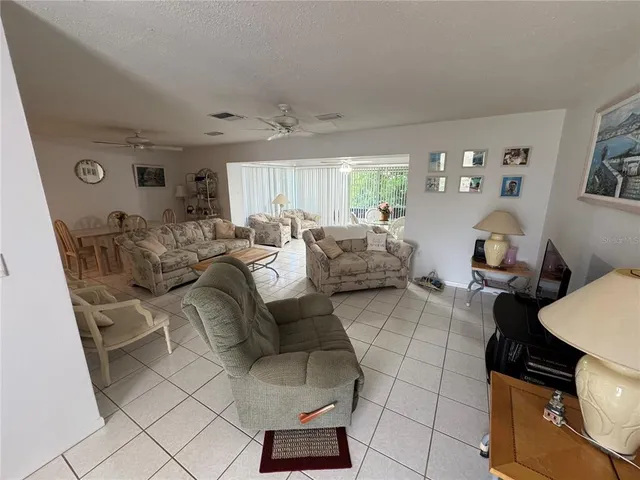 $3,000 | 239 Hammock Terrace, Venice, FL 34293