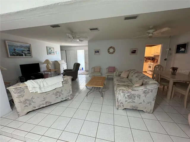 $3,000 | 239 Hammock Terrace, Venice, FL 34293