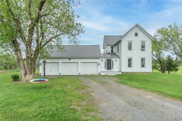 $299,900 | 7259 McDonald Road, Montague, NY 13626