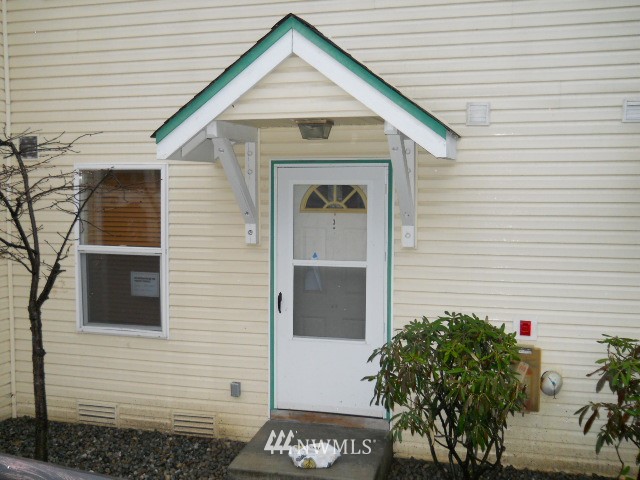 833 Southwest Sunset Boulevard, Unit A3 Renton, WA 98057 - Photo 1 of 1