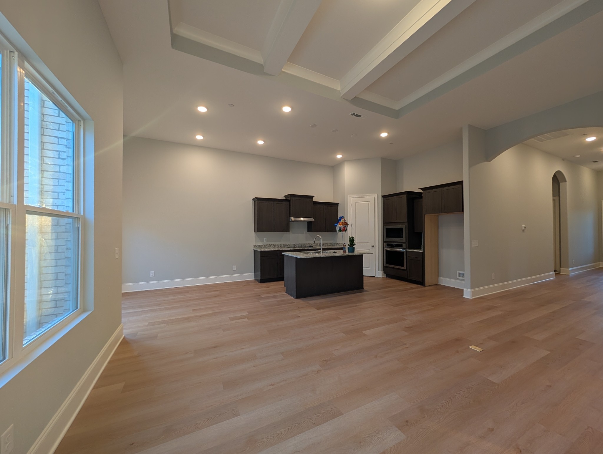 6135 Beckwith Road Mount Juliet, TN 37122 - Photo 22 of 33 a view of kitchen with refrigerator and microwave