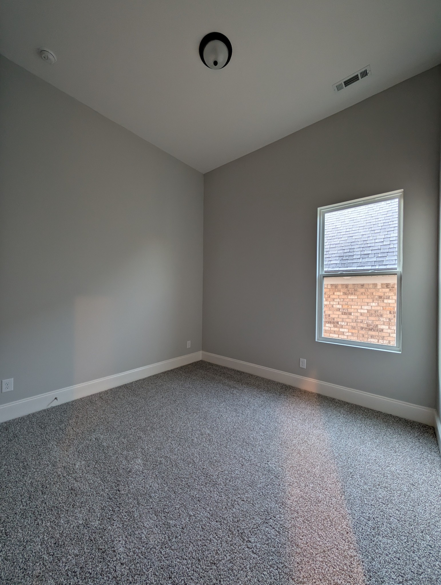 6135 Beckwith Road Mount Juliet, TN 37122 - Photo 30 of 33 an empty room with a window