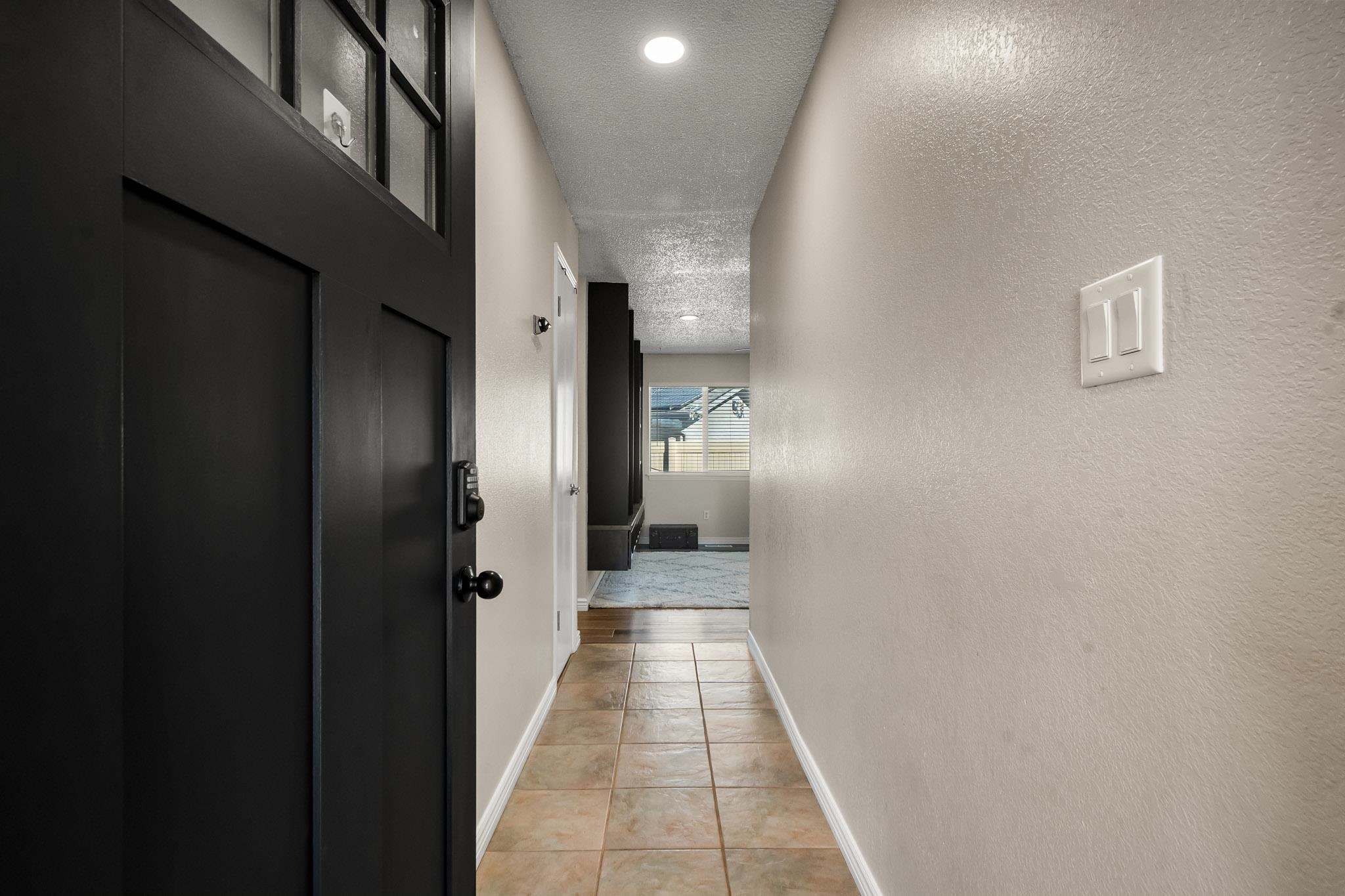3016 Country Road Grand Junction, CO 81504 - Photo 4 of 29 Gallery Image 4