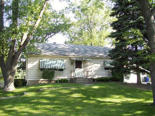 1421 Daly Road Wheaton, IL 60187 - Photo 1 of 1