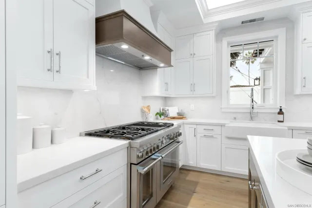 $5,595,000 | 462 Westbourne Street, La Jolla, CA 92037