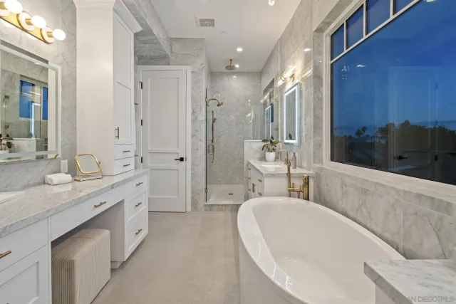 $5,595,000 | 462 Westbourne Street, La Jolla, CA 92037