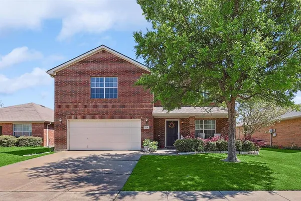 $389,999 | 10740 Irish Glen Trail, Fort Worth, TX 76052