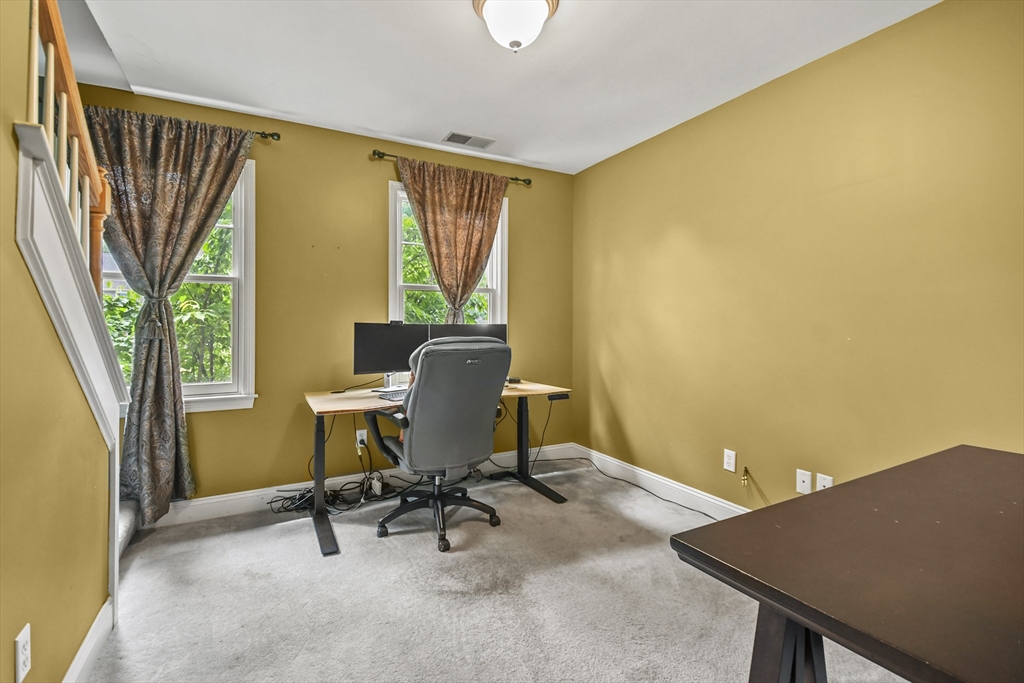 6 King Arthur Road Shrewsbury, MA 01545 - Photo 6 of 36 Gallery Image 6