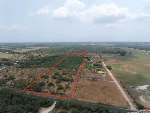 $156,000 | 12-ac Cr 307, Jourdanton, TX 78026