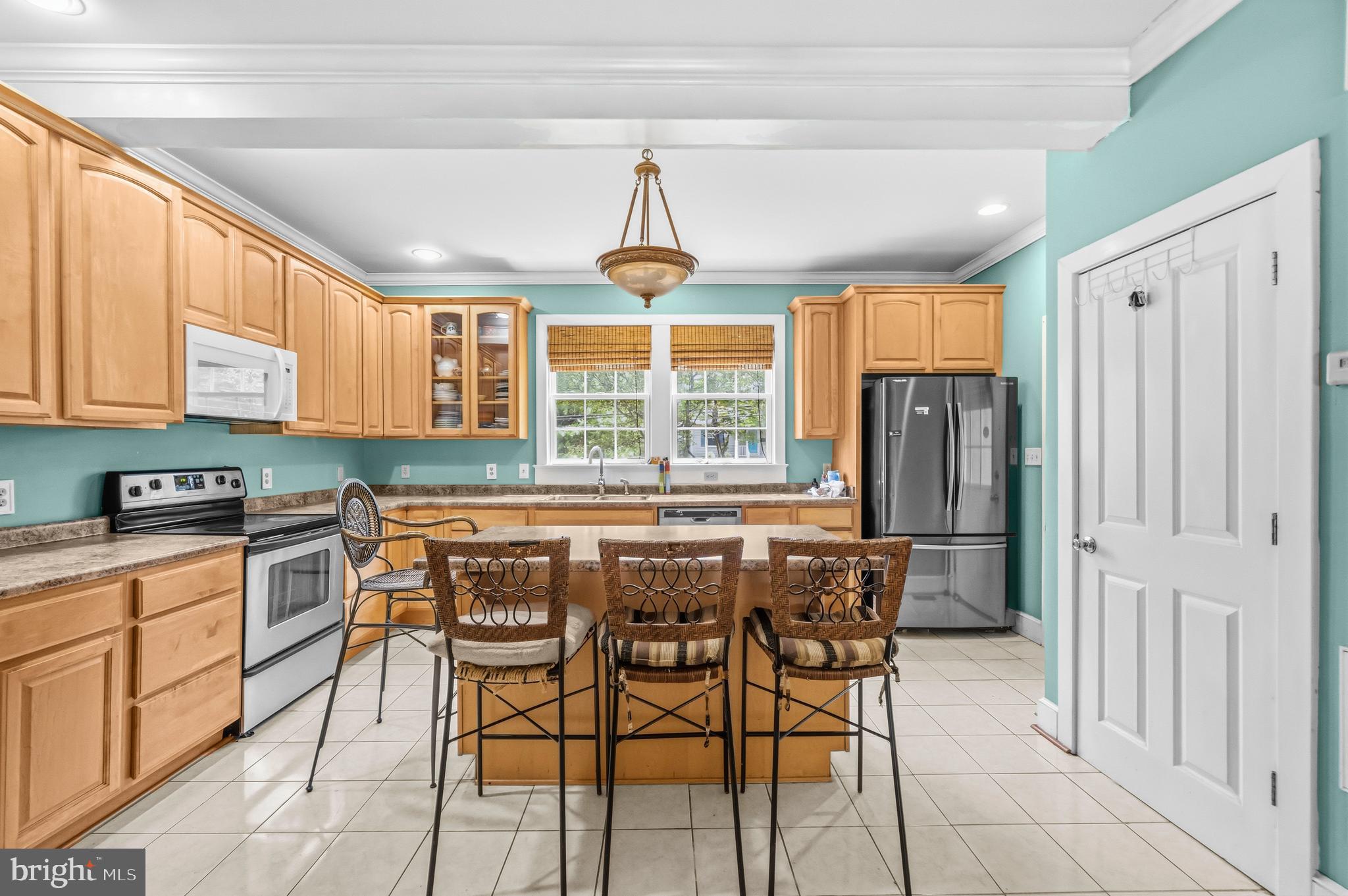 606 Edwards Ferry Road Northeast Leesburg, VA 20176 - Photo 10 of 49