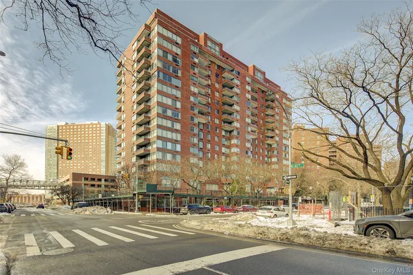 $999,999 | 62-54 97th Place, Unit PHC | Rego Park