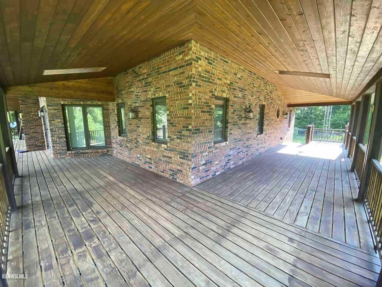 32180 Chambers Grove Road Lanark, IL 61046 - Photo 5 of 44 a view of outdoor space with wooden floor