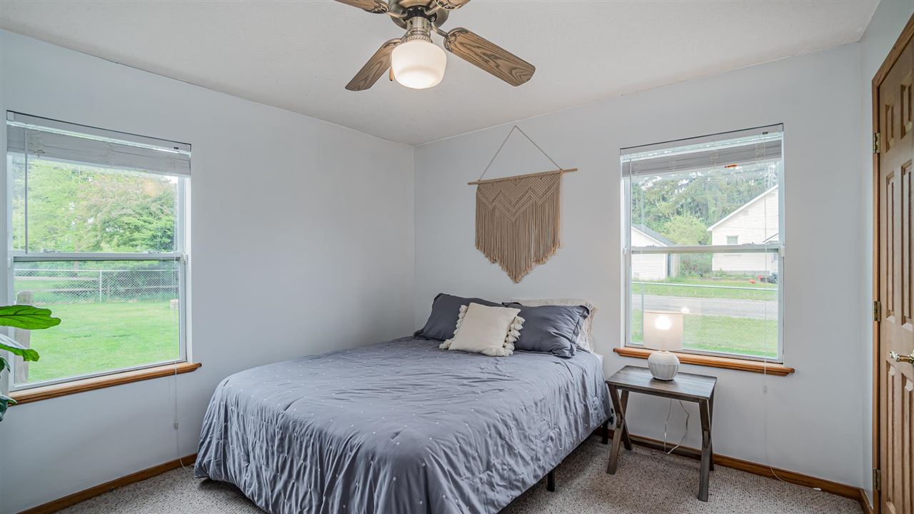11375 West Freeland Road Freeland, MI 48623 - Photo 14 of 19