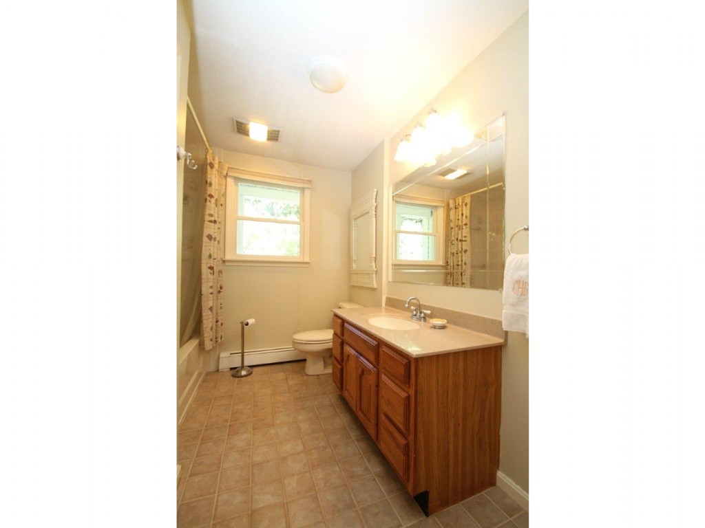 47 Birch Road Chester, NH 03036 - Photo 21 of 36