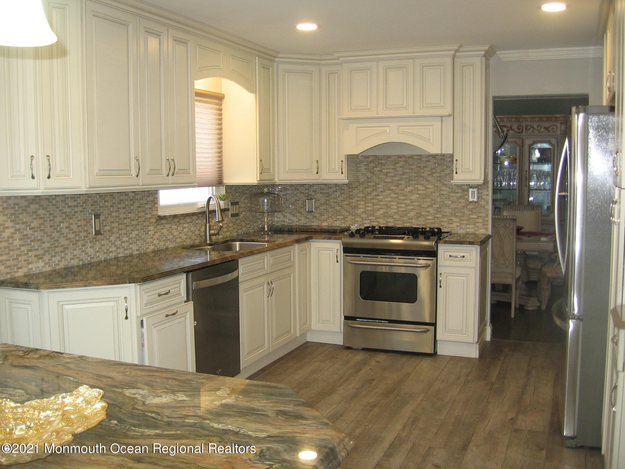 18 Quebec Road Marlboro, NJ 07746 - Photo 13 of 49 13-Ku3PHkZuQJO1TkSgE6fo_temp