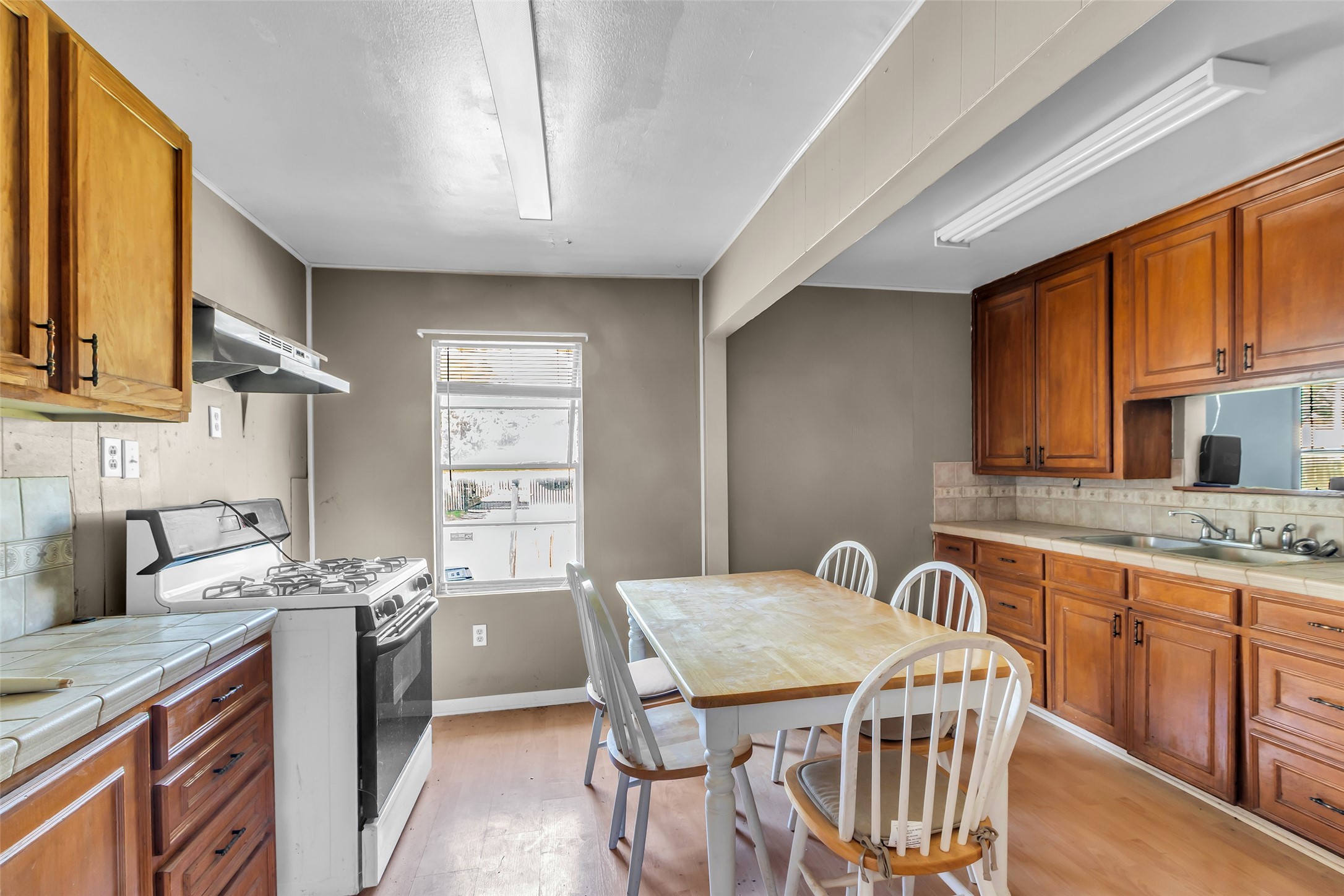 105 Oddo Street Houston, TX 77022 - Photo 4 of 12