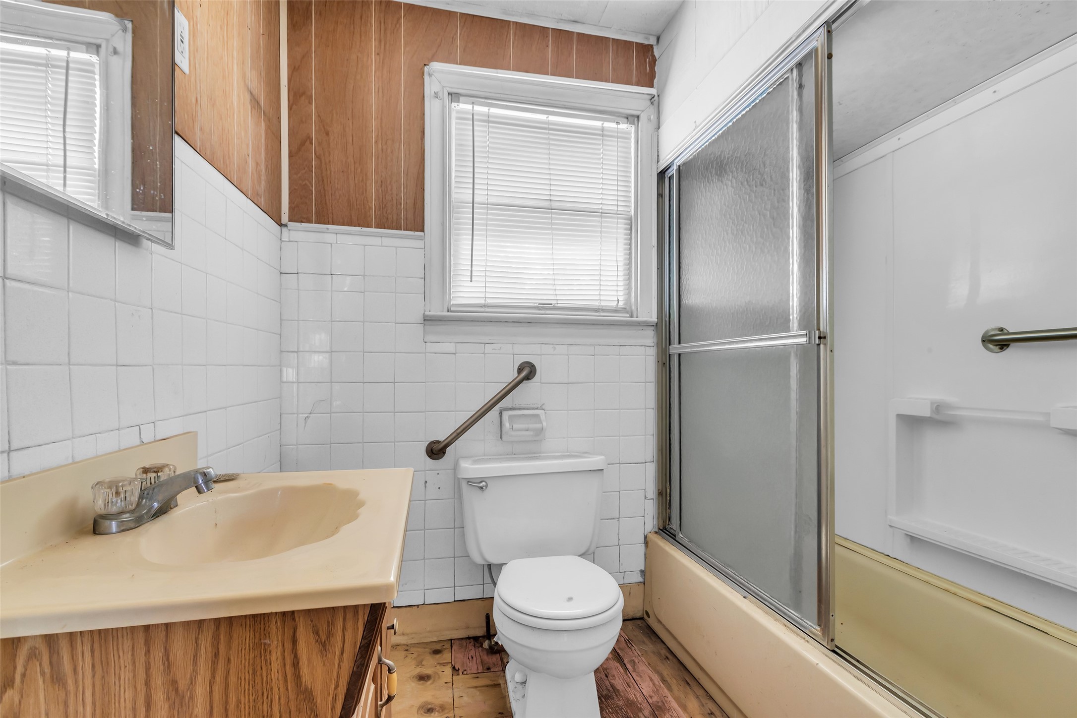 105 Oddo Street Houston, TX 77022 - Photo 8 of 12