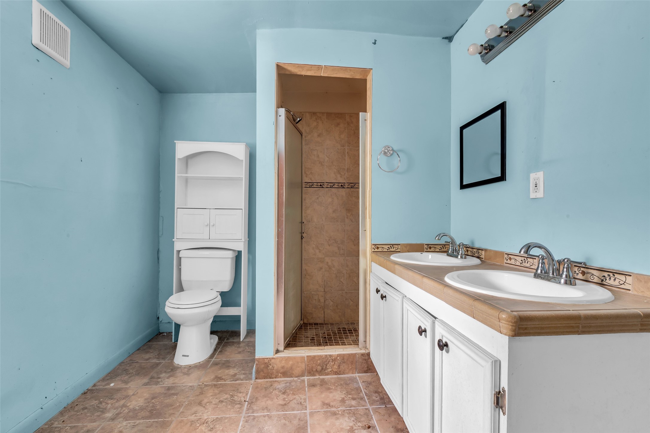 105 Oddo Street Houston, TX 77022 - Photo 10 of 12