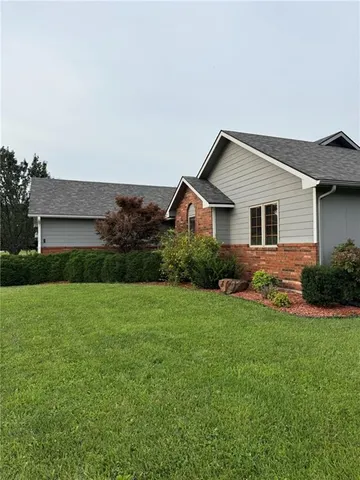 $319,000 | 416 Heather Street, Burlington, KS 66839