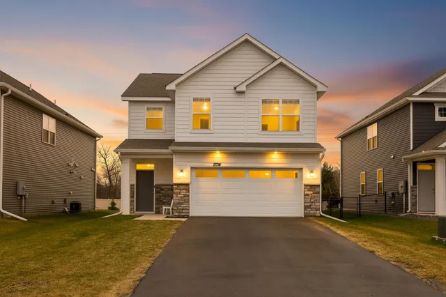 $400,000 | 12714 Erskin Street Northeast, Minneapolis, MN 55449